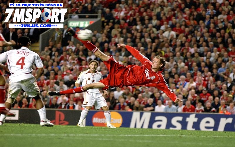 Peter Crouch cựu tiền đạo người Anh từng khoác áo nhiều CLB lớn Peter Crouch cựu tiền đạo người Anh từng khoác áo nhiều CLB lớn